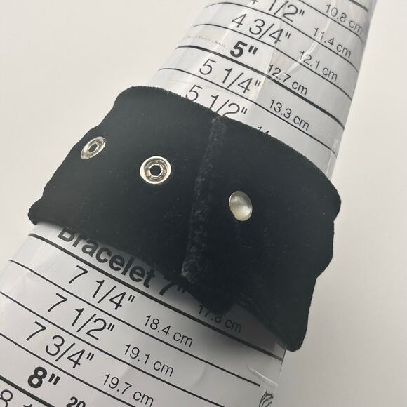 MINICCI Silver Mother Pearl Dial Black Strap Women’s Watch 38mm Working - Picture 2 of 8